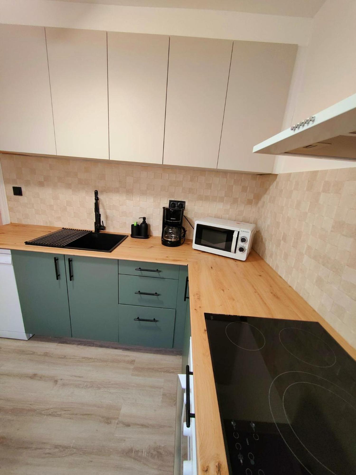 Almeria Sol Y Sur Apartmento - Netflix Y Parking Gratuito Bagian luar foto